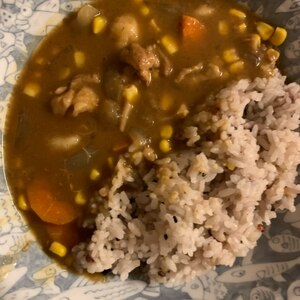 本格的な美味しさ！無水バターチキンカレー